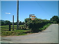 Road to Bank Farm and Hay house