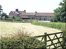 TA1462 : North Kingsfield Farm and Holiday Cottages by Peter Worrell