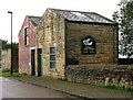 Queen Street Mill - Loose Box & Stable