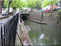 TQ2682 : Regent's Canal in Maida Vale (2) by Nigel Cox