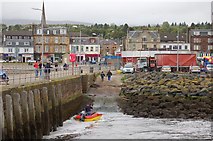 NS2982 : Helensburgh Pier by Paul McIlroy