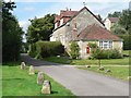 Fisherton de la Mere: cottage and postbox № BA12 24