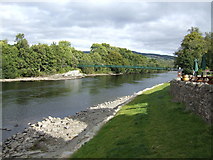 NN9357 : River Tummel at Pitlochry by Jonathan Billinger