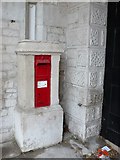 SY7072 : Victorian Post Box, Portland YOI by Nigel Mykura