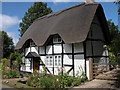 SO9841 : Thatched cottage in Elmley Castle by Philip Halling