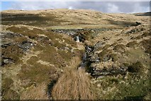 SH7138 : Stream near Llyn yr Oerfel by Jeff Buck