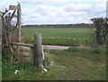 Start of footpath from Fossetts Lane