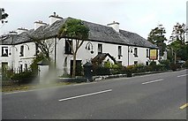 V6791 : Glenbeigh Hotel by Graham Horn