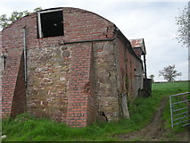 SJ3808 : Old barn by Row17
