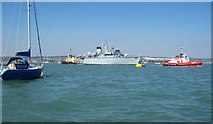 SU6101 : Mine Sweeper - Portsmouth Harbour by Colin Babb