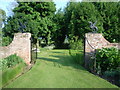 Thorpe Lodge (B&B) - gardens and ornate gate