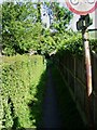 Footpath from the corner of Vicarage Lane