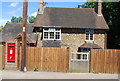 Stone cottage & post box, Ightham