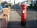 Ensbury Park: postbox № BH10 152, Western Avenue