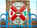 J3372 : Coat of arms, Queen's University, Belfast by Albert Bridge