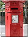 Penfold postbox, The Orchard / Bedford Road, W4 - royal cipher and crest