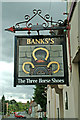 The Three Horse Shoes, 53 High Street, pub sign