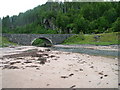 NG9589 : Road bridge over the Inverianvie River by David Brown