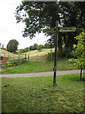 SO7229 : Signpost at Chapel Pitch, Pauntley by Pauline E