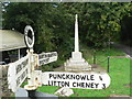 Swyre: war memorial